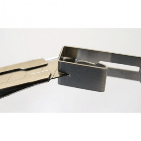 CÚTER DE BLOQUEO AUTOMÁTICO MANGO ACERO INOXIDABLE SVR-1 9mm (5)