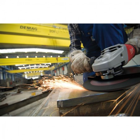 AMOLADORA MILWAUKEE AGVM26-230GEX (12)