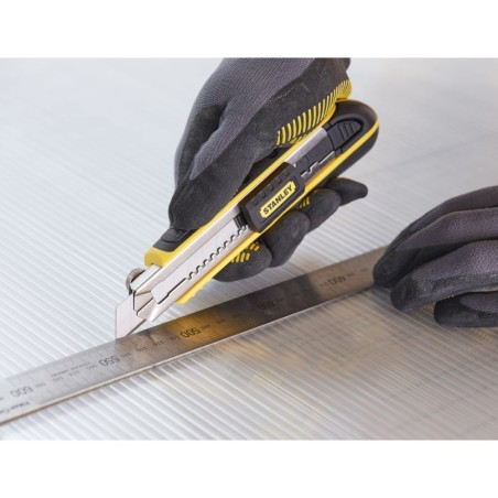 CUTTER FATMAX 18MM BOTON DE BLOQUEO