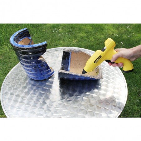PISTOLA ADHESIVO TERMOFUSIBLE STANLEY GR90 (1)