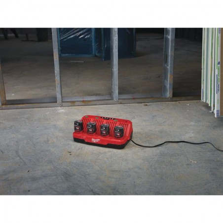 CARGADOR MULTIPLE MILWAUKEE M12C4 4X12V (3)